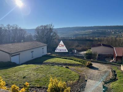 Magnifique Maison + Bureau, Stockage, Batiment Viticole...