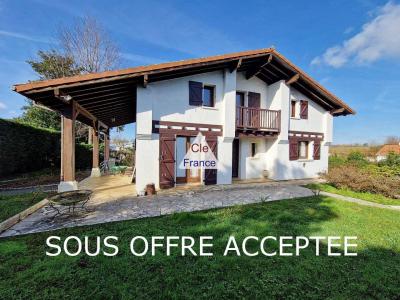 Arroussets : Maison Traditionnelle Basque Sur Une Parcelle De 1 000 M²