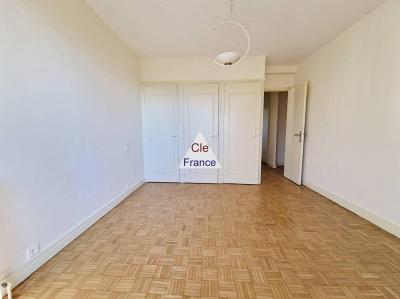 Bel Appartement T4 De 85 M² + Cave Et Box  Quartier Trespoey