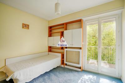 Maison De Ville 175 M2 Evolutive Avec Grenier Amenageable, Salon, Jardin Sud, 6 Chambres- Proche Sac