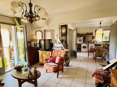 Vente à Terme Occupee  Appartement 3 Pieces 88 M² Avec Terrasse Et Parking à Saint-raphael