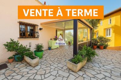 Vente à Terme Occupee  Appartement 3 Pieces 88 M² Avec Terrasse Et Parking à Saint-raphael