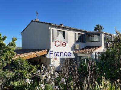 Villa R+1 137 M² + Chalet 20m² Sur 900m² De Terrain Clos Proche Centre