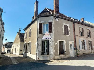Immeuble Avec Fort Potentiel Locatif  Centre De Bleneau