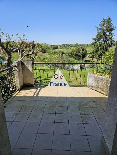 Rare Ensemble Immobilier à 2 Kms Du Centre-ville D\'eauze