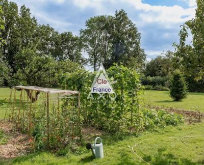 Propriete Percheronne D\'exception Avec Gîtes à Vendre  Les Menus 61290