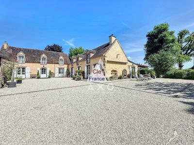 Propriete Percheronne D\'exception Avec Gîtes à Vendre  Les Menus 61290