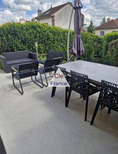 Jolie Maison Coteaux Sud D\'epernay