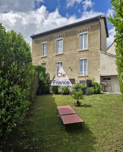 Jolie Maison Coteaux Sud D\'epernay