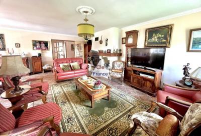 Villa Avec Piscine De Plain Pied