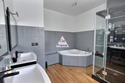 Maison Bourgeoise De 181 M² De Sh Et De 6 Pieces