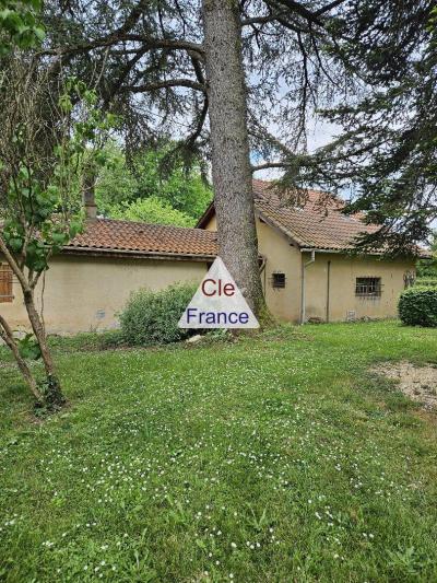 Rare Ensemble Immobilier Tout Proche Du Centre-ville D\'eauze