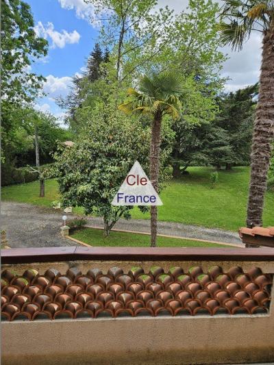 Rare Ensemble Immobilier Tout Proche Du Centre-ville D\'eauze