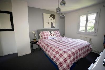 Maison Familiale Moderne  Quartier Residentiel Du Plateau