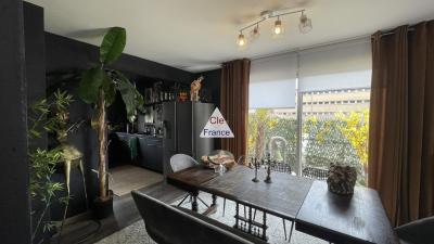 // Appartement 5 Pieces 135m² // 3 Chambres // Entierement Renove // Hyper Centre St Avold //
