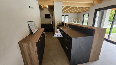 Rognaix (73730) : Maison Recente Avec Fort Potentiel + Studio Independant  600 M² De Terrain  À De