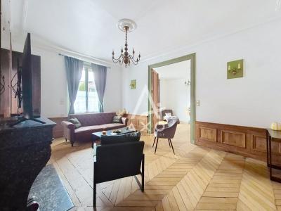 Appartement Renove à Neuf, Idealement Situe Entre Le Centre-ville Et L\'aeroport De Beauvais.