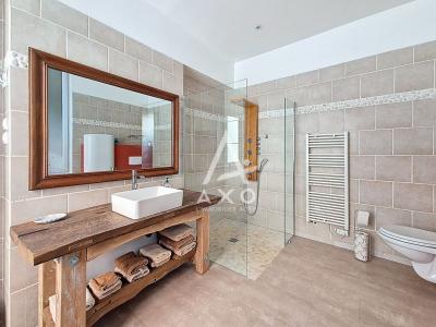 Appartement Renove à Neuf, Idealement Situe Entre Le Centre-ville Et L\'aeroport De Beauvais.