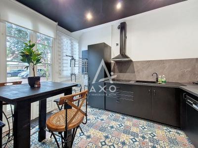 Appartement Renove à Neuf, Idealement Situe Entre Le Centre-ville Et L\'aeroport De Beauvais.