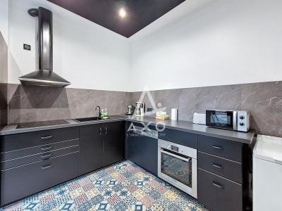 Appartement Renove à Neuf, Idealement Situe Entre Le Centre-ville Et L\'aeroport De Beauvais.