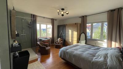 Apprtement 143 M² // Quartier Vacquiniere/ Terrasse // Cave // Parkings