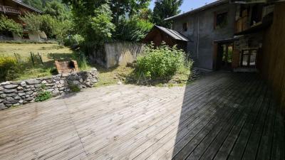 Charmant T3 Avec Terrasse, Jardin Et 2 Places De Parking à Villard-sur-doron (73270)