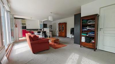 Appartement 3/4 Pieces Avec Terrasse | Canal