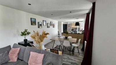 En Exclusivite  À Vendre T2 Renove De 47 M² à L\'entree Du Centre-ville D\'albertville (73200)