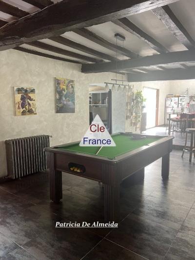 A Vendre Longere De Charme De 241 M2 Avec Piscine, Spa