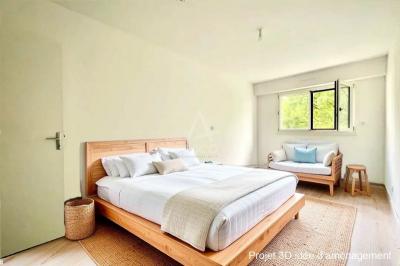 Appartement Renove En Duplex, Surface De 74 M2 Et Un Stationnement En Sous-sol, Vue Degagee, Au Ca