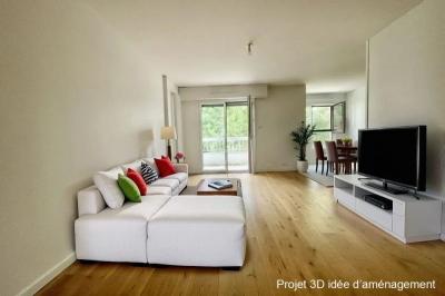 Appartement Renove En Duplex, Surface De 74 M2 Et Un Stationnement En Sous-sol, Vue Degagee, Au Ca