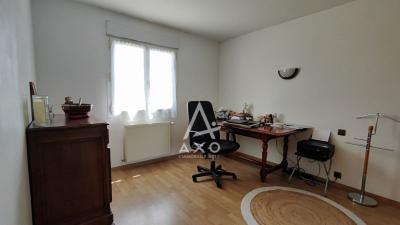 Maison Familiale 285 M²  7 Chambres, Piscine Chauffee, Sous-sol Total