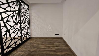 Murs Commerciaux Renoves à Vendre  Centre-ville D\'albertville (73200)