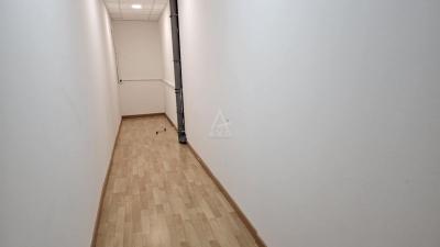 Murs Commerciaux Renoves à Vendre  Centre-ville D\'albertville (73200)