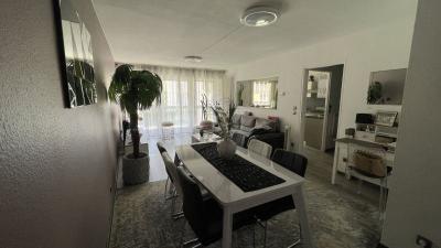 // Appartement 79 M² // Ascenseur // 2 Grandes Chambres // Cuisine Equipee Et Amenagee // Terrasse