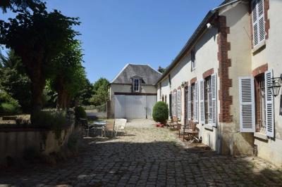 Elegante Maison De Maître Avec Parc Et Piscine