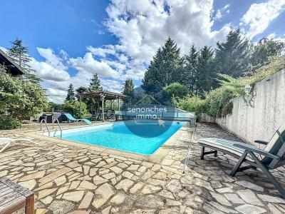 Nouveaute à Saint-eliph : Villa D\'architecte Avec Piscine Sur 9592 M² De Terrain