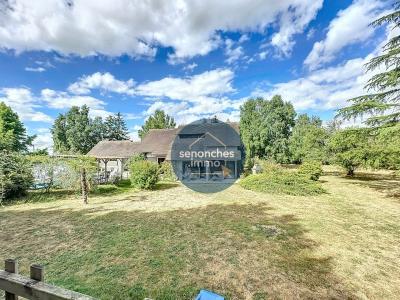 Nouveaute à Saint-eliph : Villa D\'architecte Avec Piscine Sur 9592 M² De Terrain