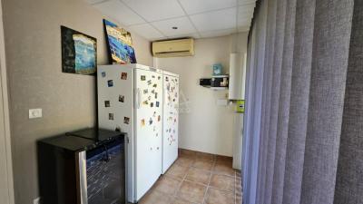 Superbe Maison Familiale T6 De 160 M² Avec Piscine, Annexes Et Grands Exterieurs  Entre Albertville