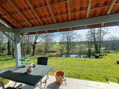 Propriete Avec 2 Maisons Grange Et Piscine