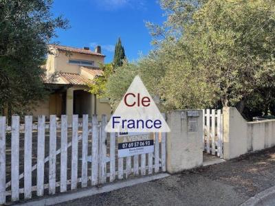 Villa 105 M² Habitables 4 Chambres Sur 850 M² Terrain Plante D\'oliviers Proche Commodites