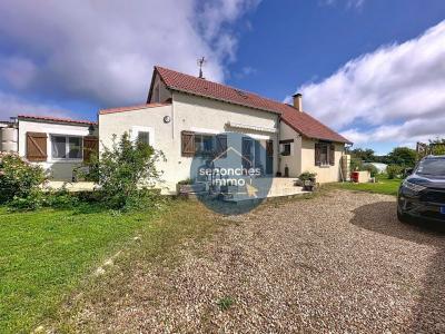 Maison Ancienne De 131 M² Renovee Avec Terrain Et Dependances à Belhomert 28240