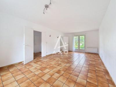 Maison Familiale 5 Pieces Avec Jardin Et Terrasse  Amblainville