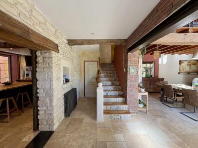 Fleurac. Maison Ancienne De Type 7 Pieces Renovee Avec Gout Sur Une Parcelle De 1375 M² Avec Grange