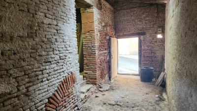 Rare : Cave Ou Futur Appartement
