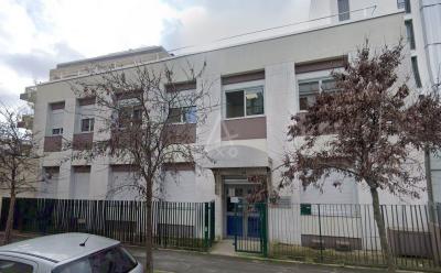 Immeuble Independant De Bureaux à Vendre  Les Lilas 93260