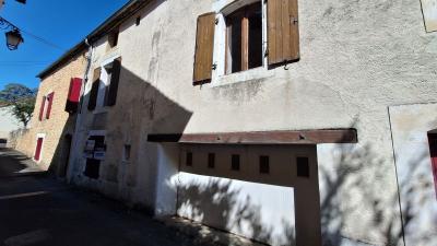 Maison Avec 2 Studios Independants  163 M² Habitables Sur 274 M² De Terrain  Belves