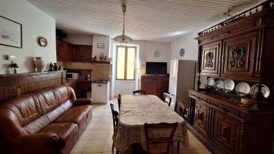  Maison Avec 2 Studios Independants  163 M² Habitables Sur 274 M² De Terrain  Belves 