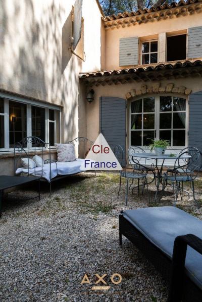 Montaiguet - Bastide ProvenÇale  142m² - Piscine  Pool House - Dependance  Parc 8000m² - 1 120 00