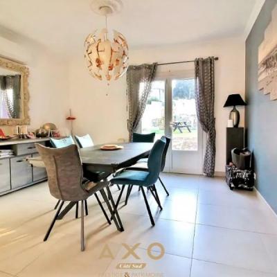 NÎmes (30900)  Villa 165 M²  Terrain 5 000 M²  Piscine  Au Calme - 445 000 Euros
